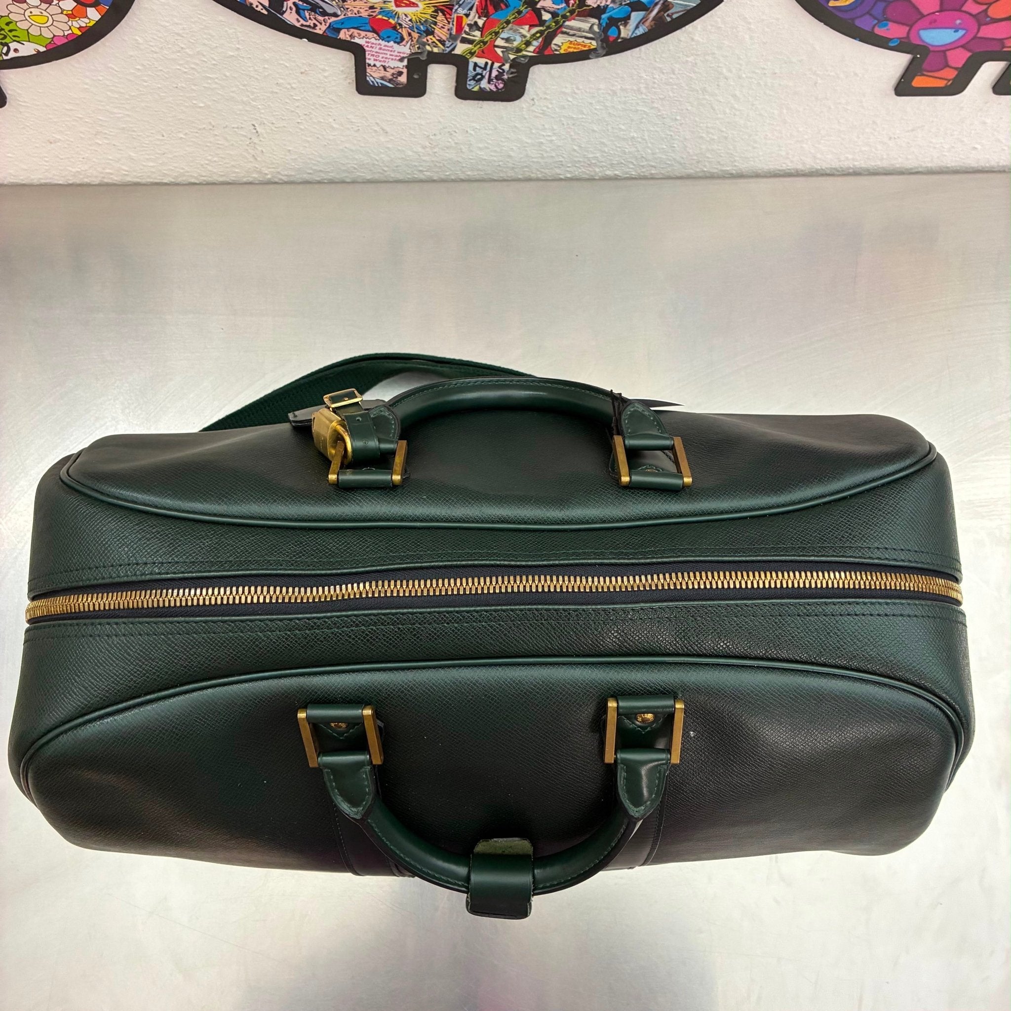 Louis Vuitton Kendall PM Taiga