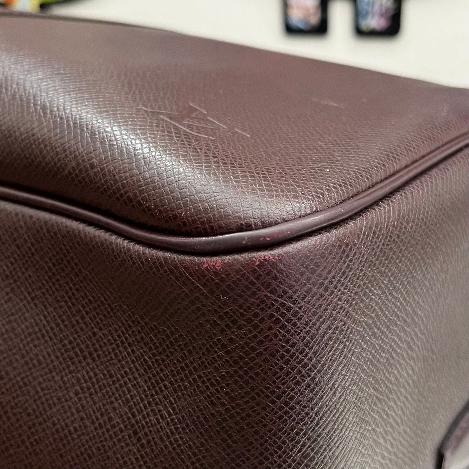 Louis Vuitton Kendall PM Taiga