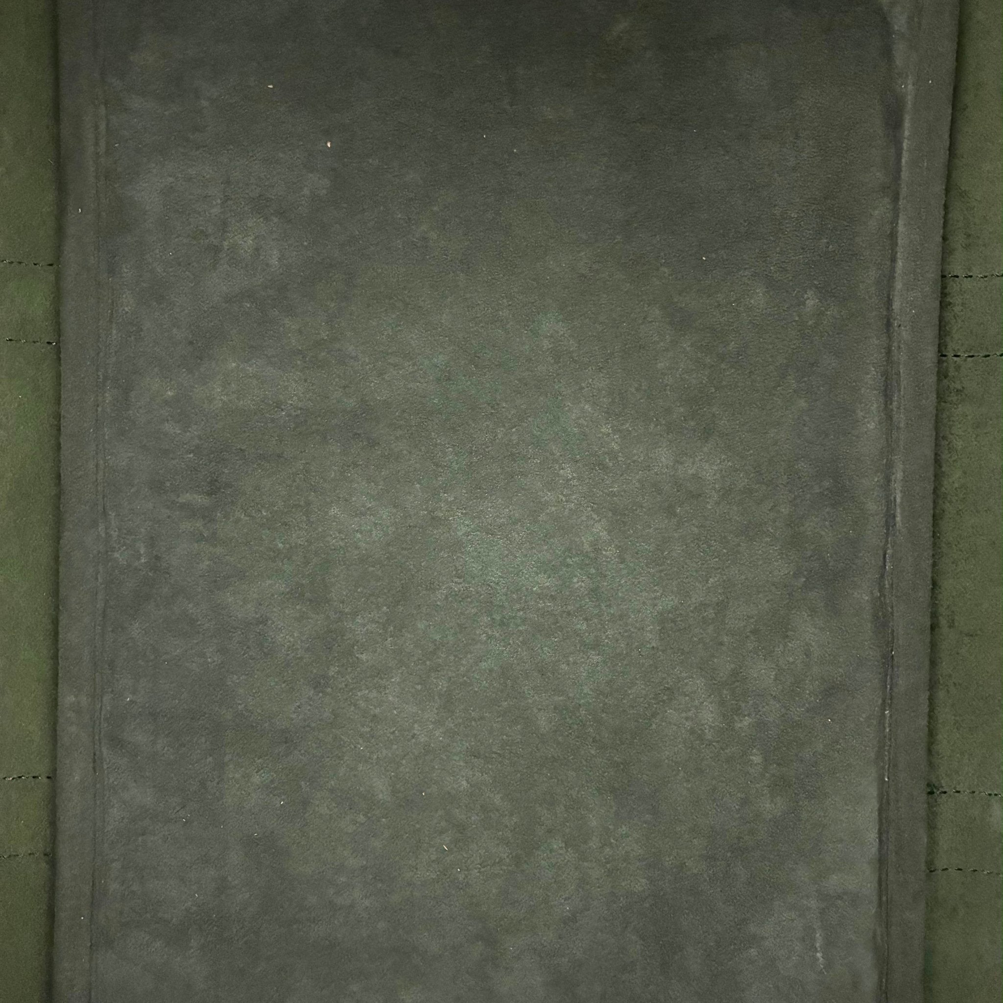 Louis Vuitton Kendall PM Taiga