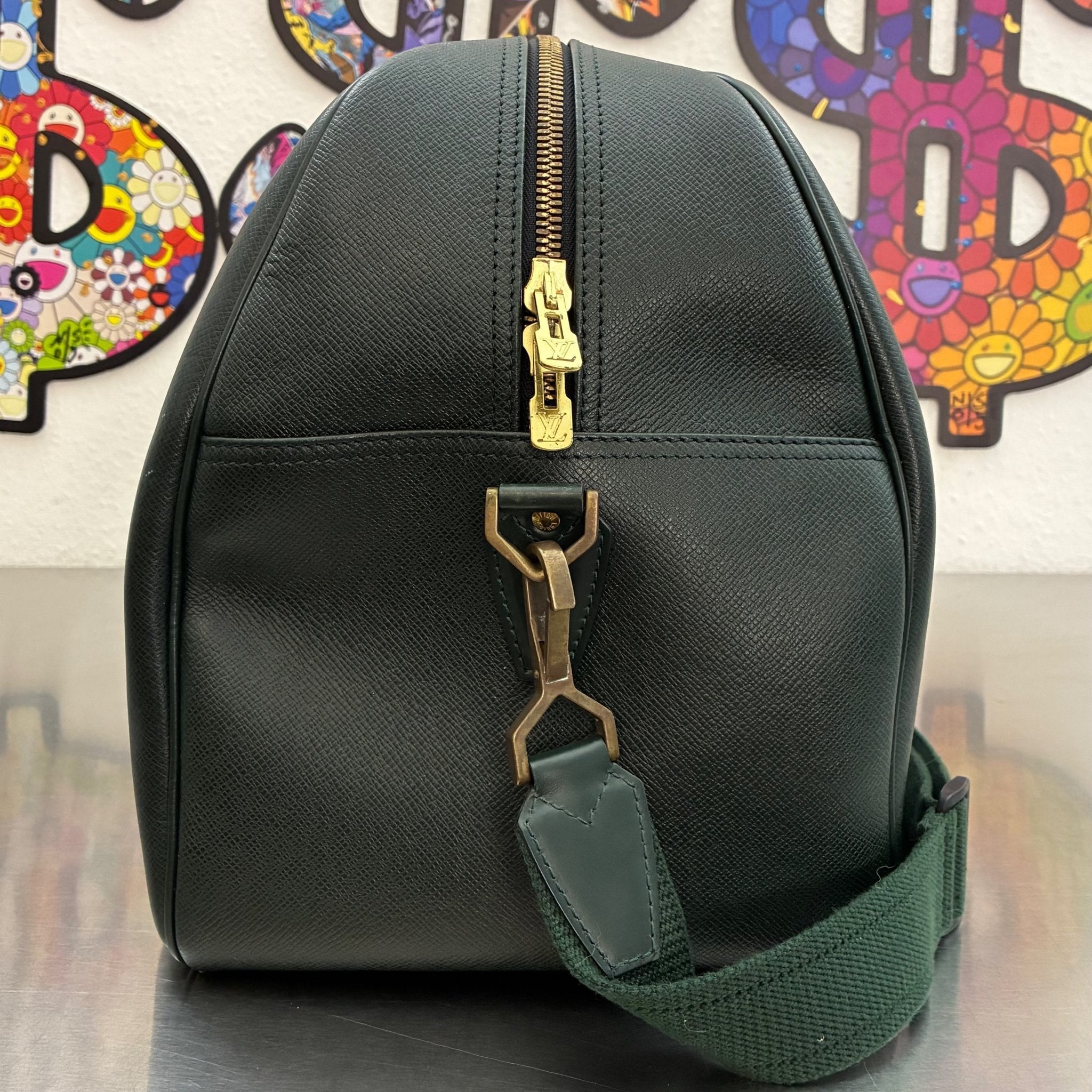 Louis Vuitton Kendall PM Taiga