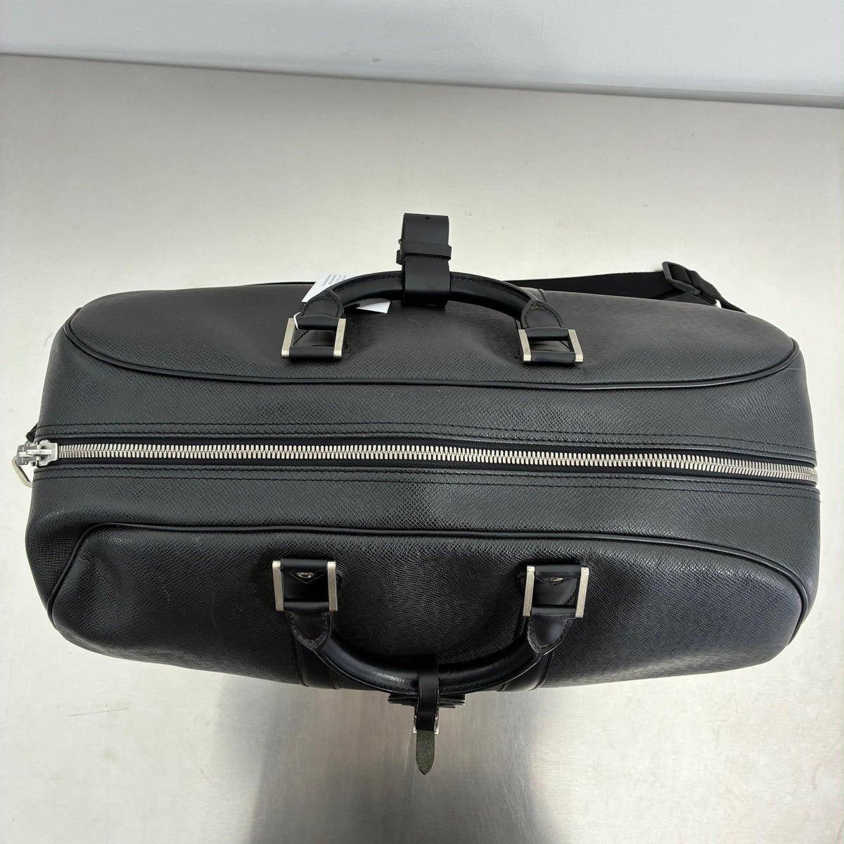 Louis Vuitton Kendall PM Taiga