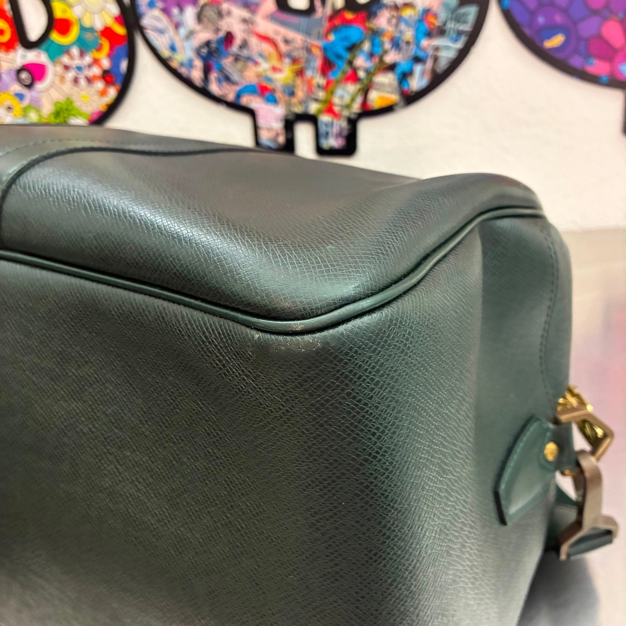 Louis Vuitton Kendall PM Taiga