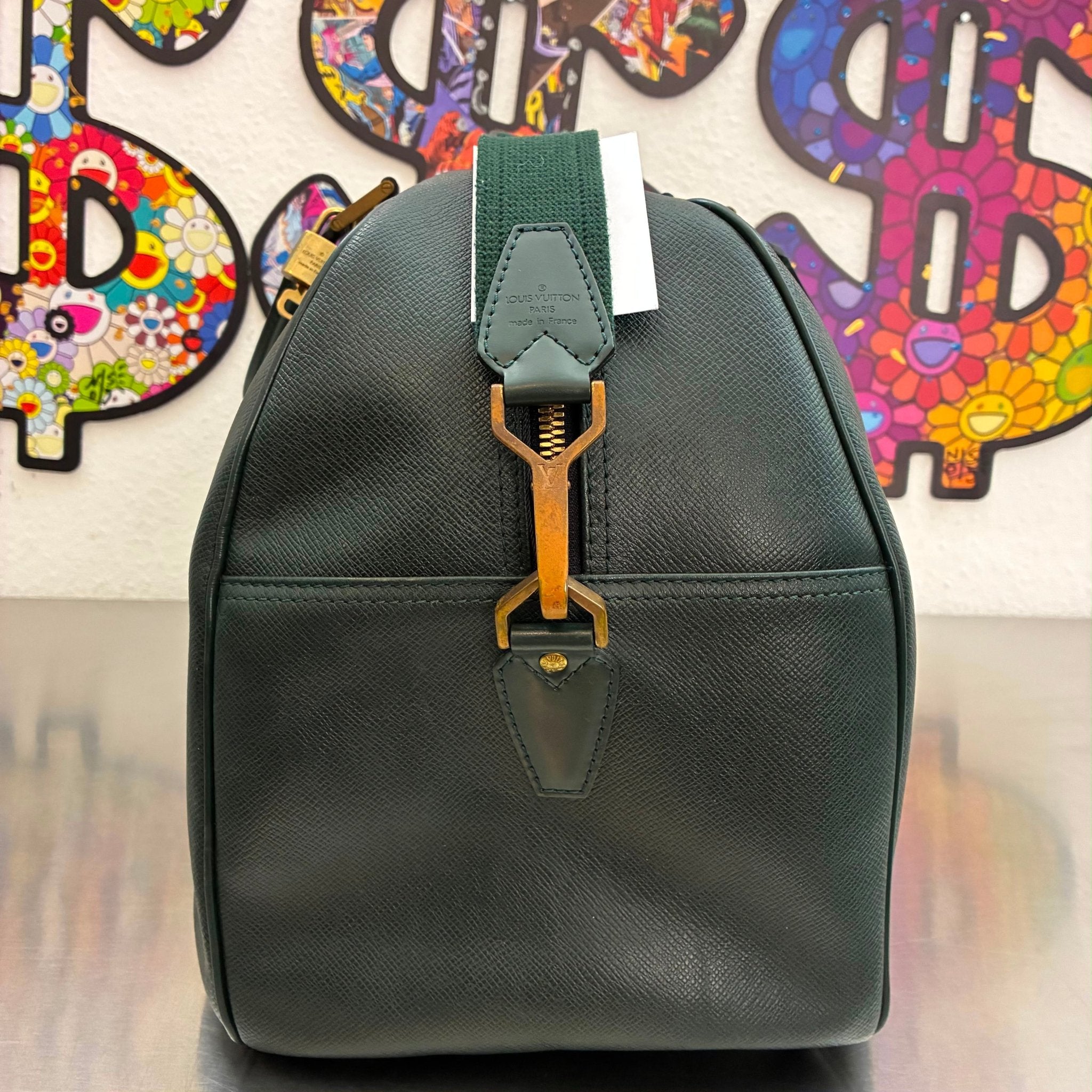 Louis Vuitton Kendall PM Taiga