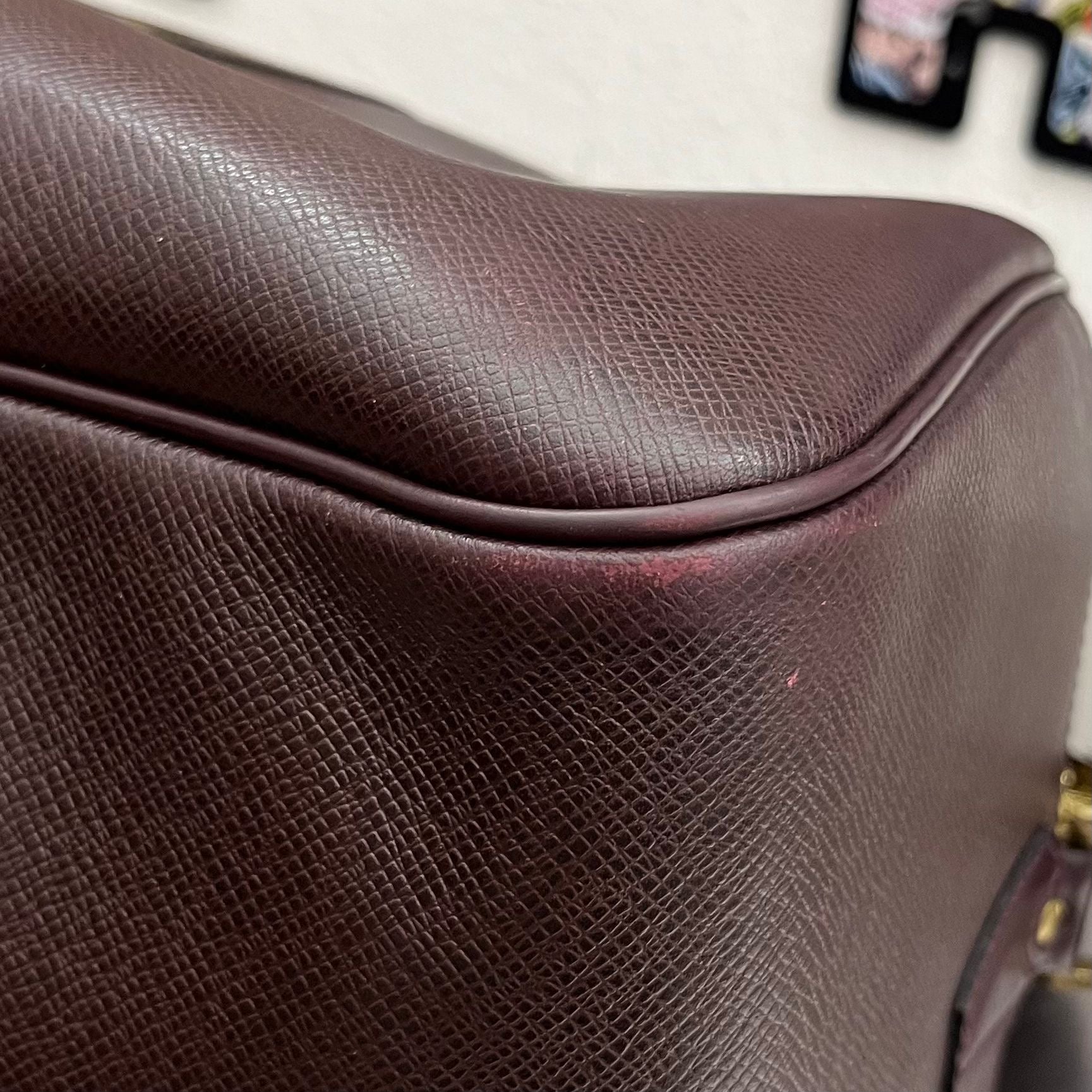 Louis Vuitton Kendall PM Taiga