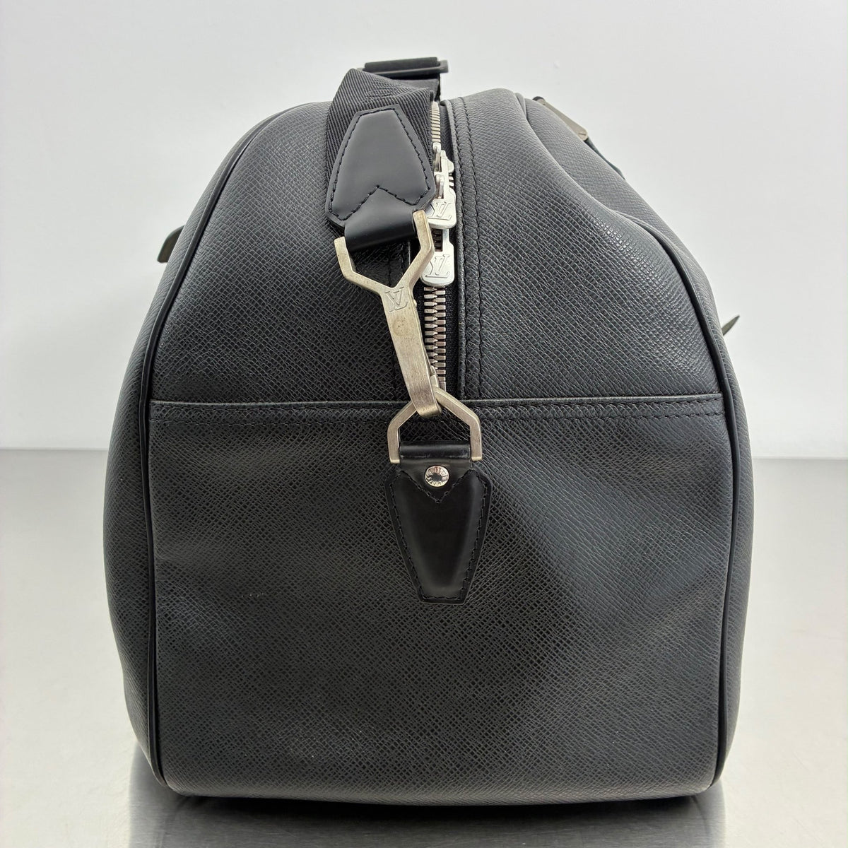 Louis Vuitton Kendall PM Taiga