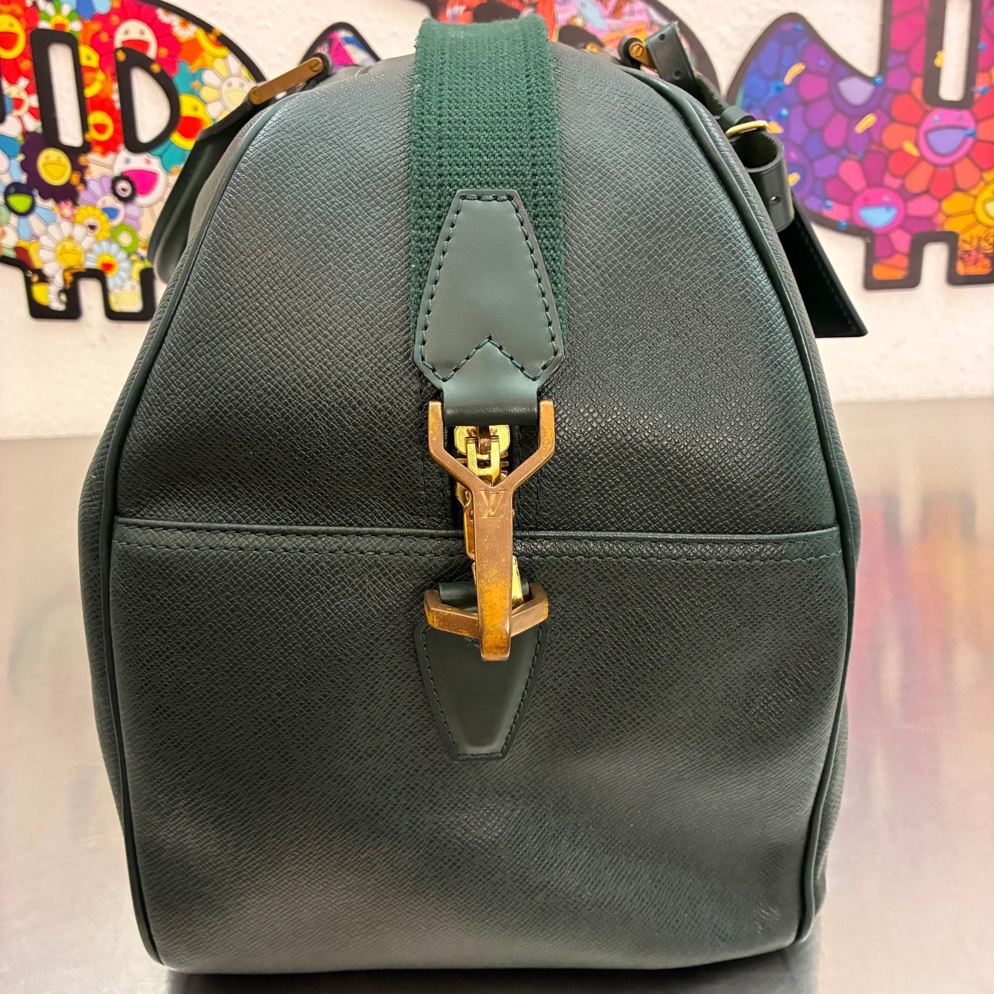Louis Vuitton Kendall PM Taiga