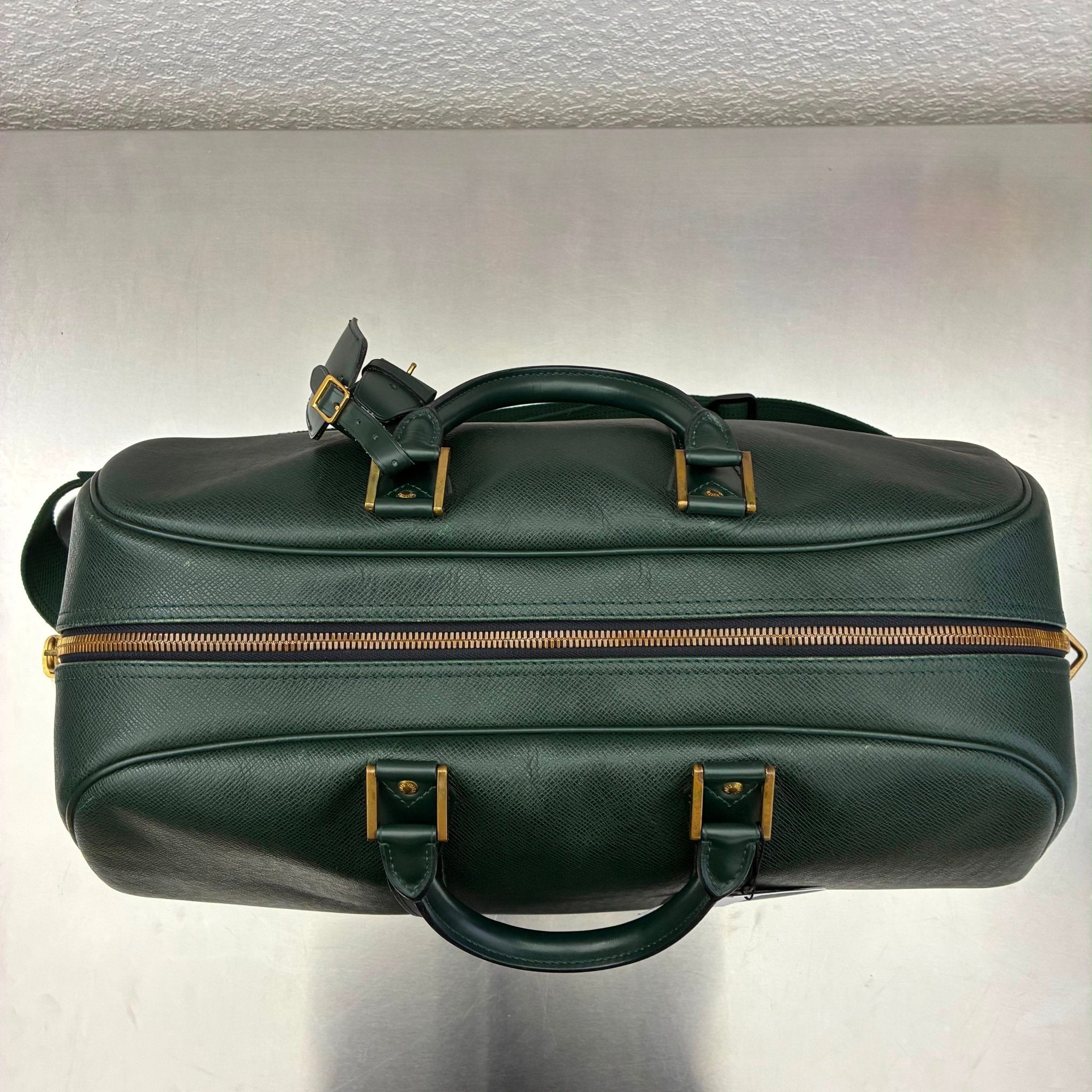 Louis Vuitton Kendall PM Taiga