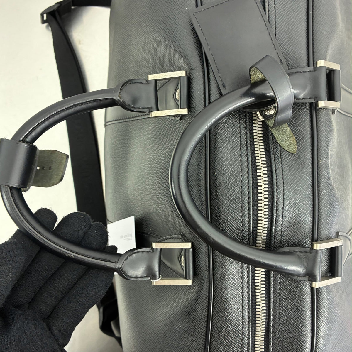 Louis Vuitton Kendall PM Taiga