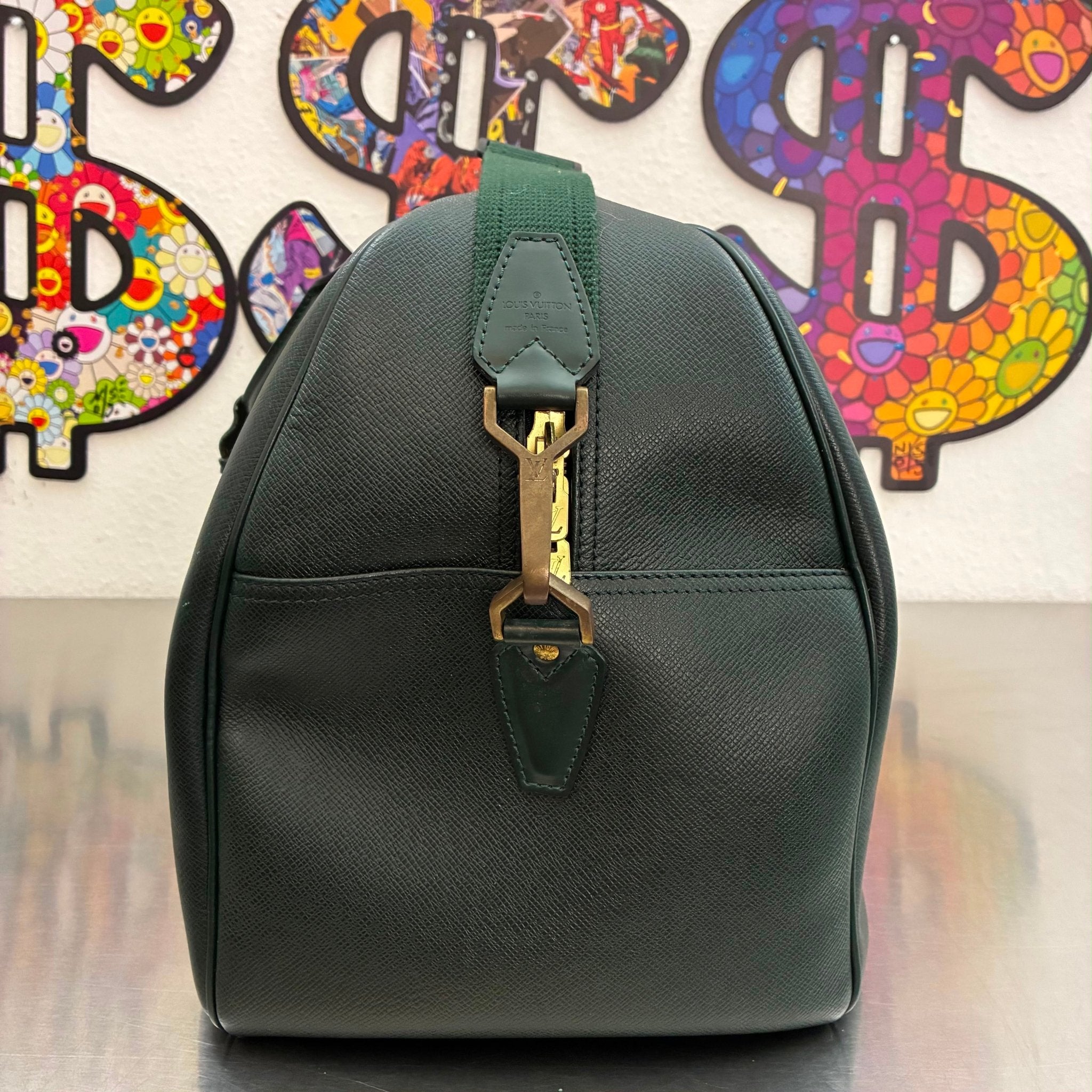 Louis Vuitton Kendall PM Taiga