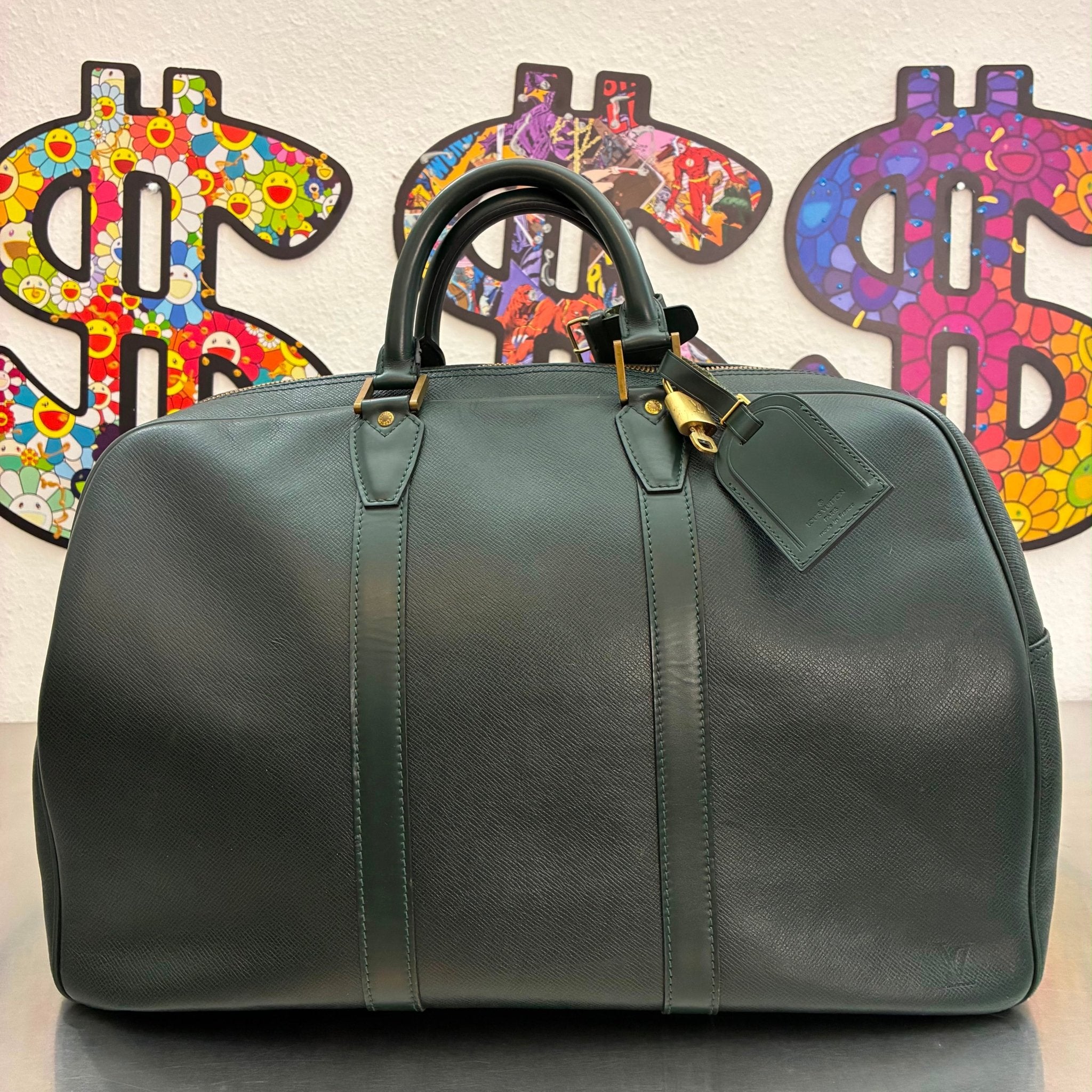 Louis Vuitton Kendall PM Taiga