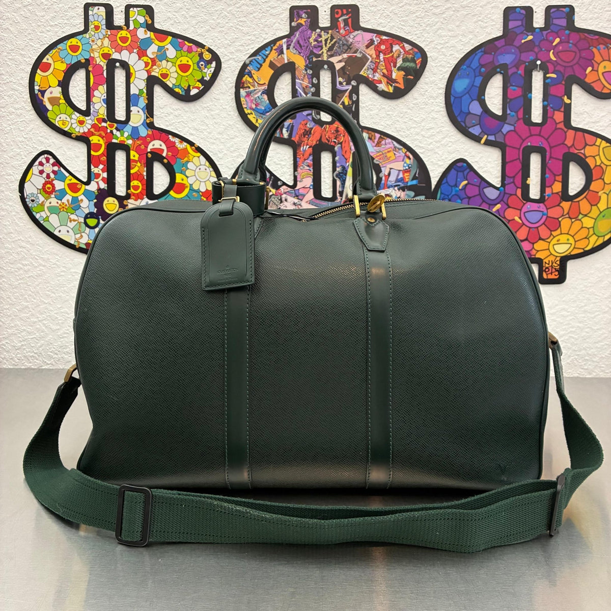 Louis Vuitton Kendall PM Taiga