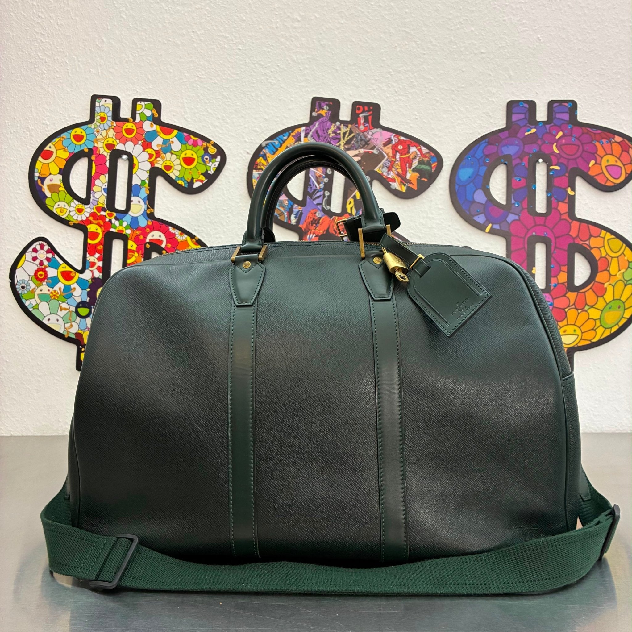 Louis Vuitton Kendall PM Taiga