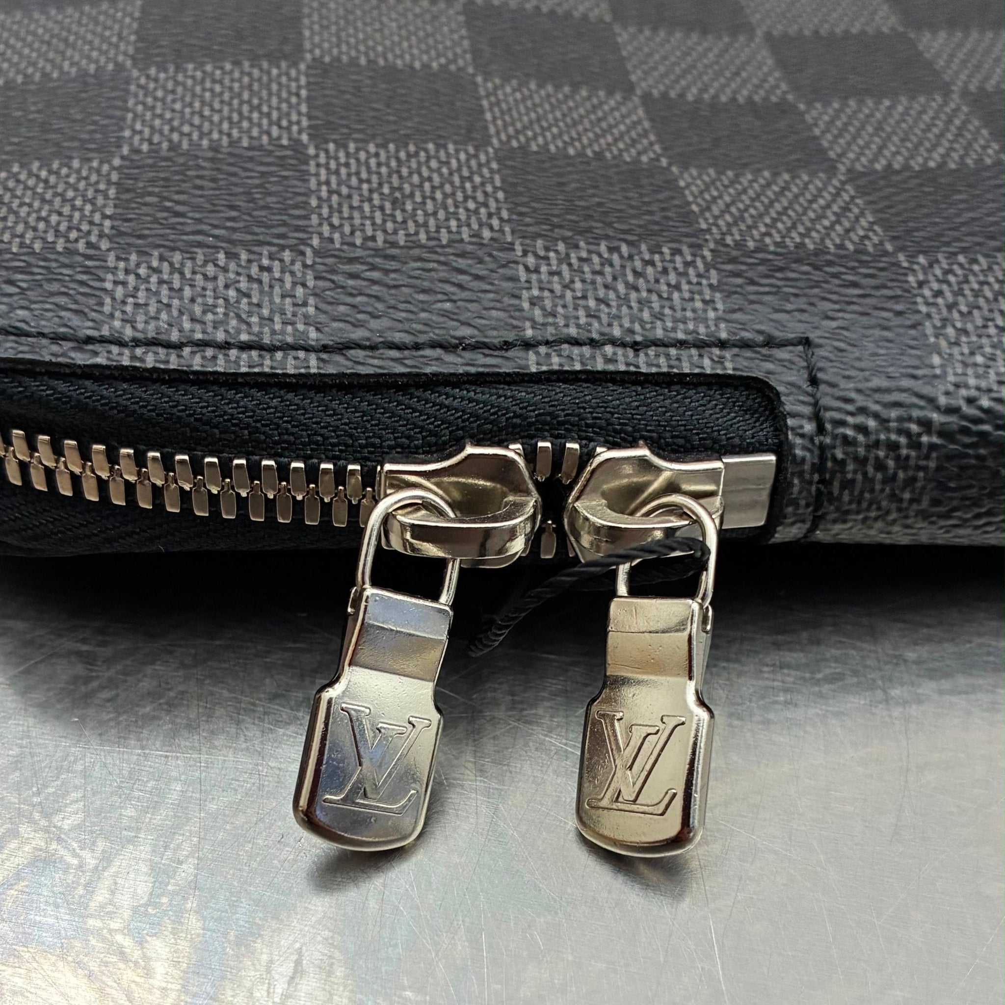 Louis Vuitton Krawatten Etui Damier Graphite