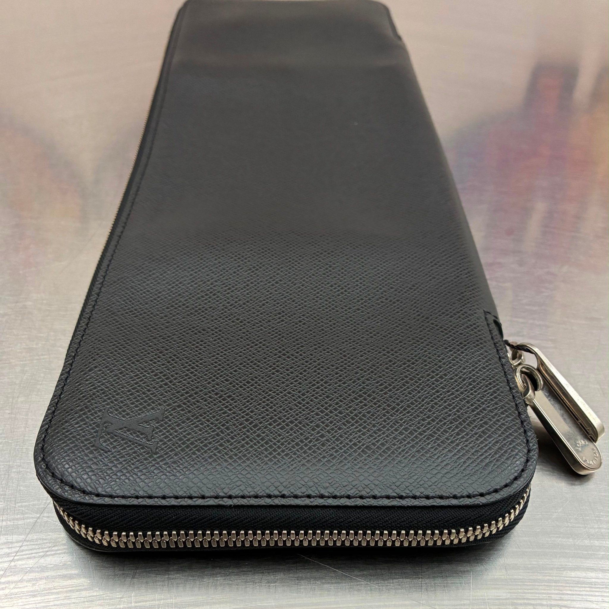 Louis Vuitton Krawatten Etui Taiga