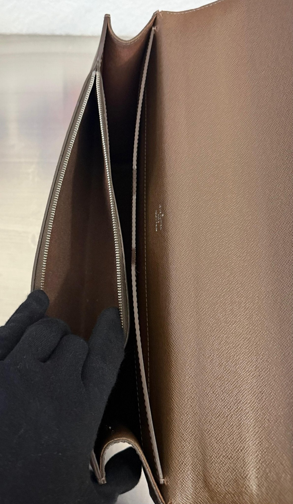Louis Vuitton Laguito Taiga