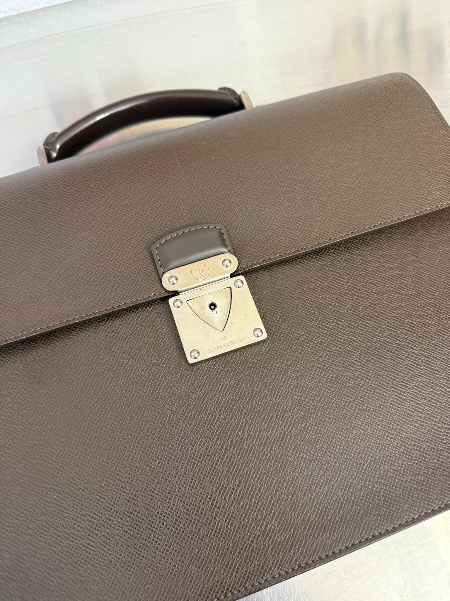 Louis Vuitton Laguito Taiga