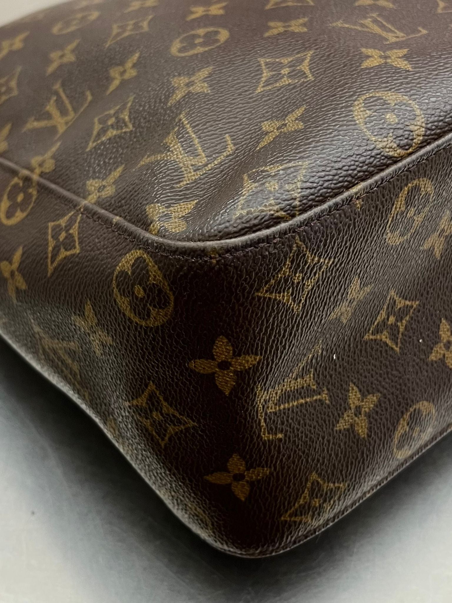Louis Vuitton Looping GM