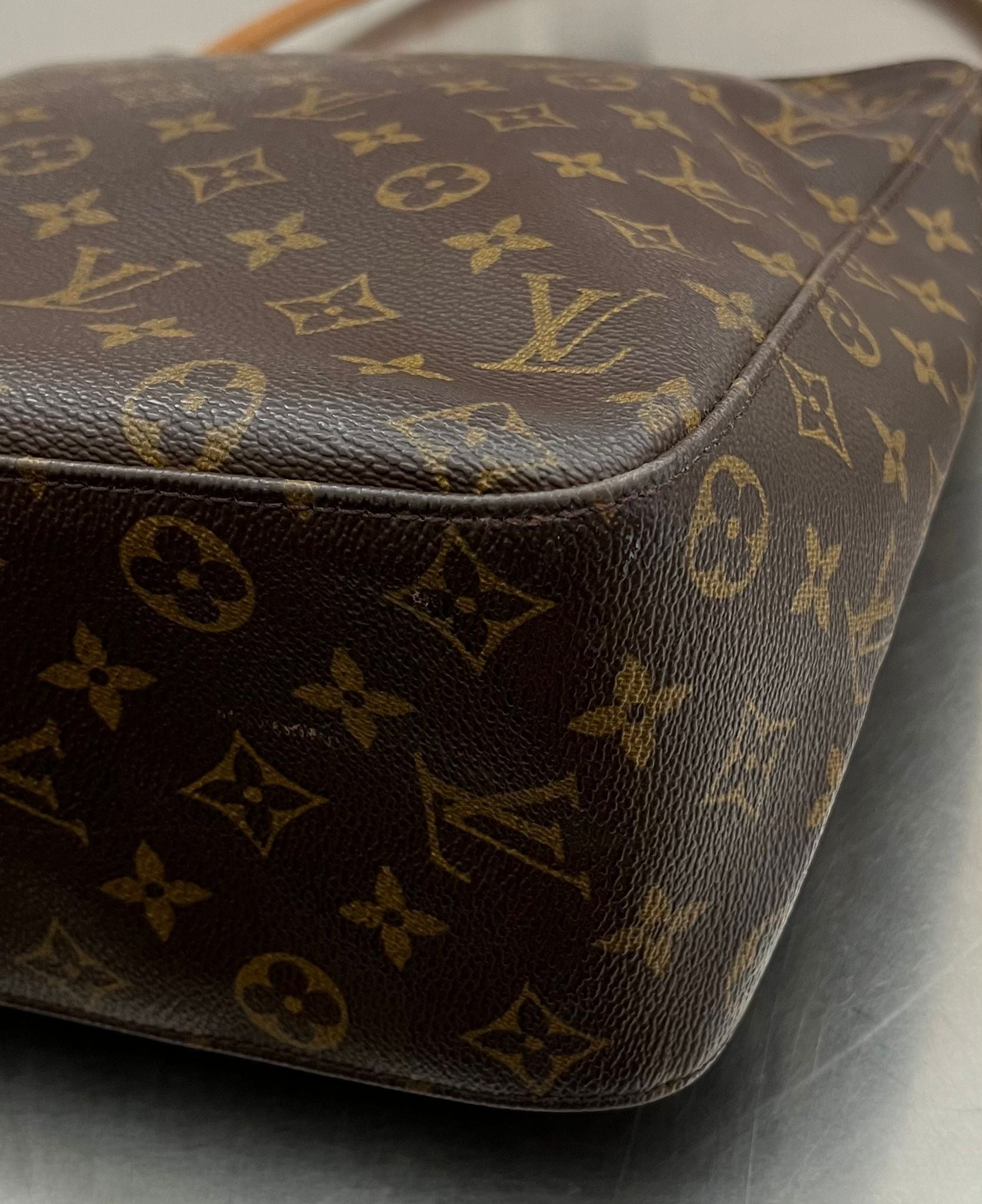 Louis Vuitton Looping GM