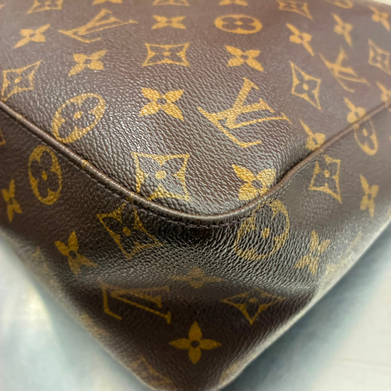 Louis Vuitton Looping GM M51145