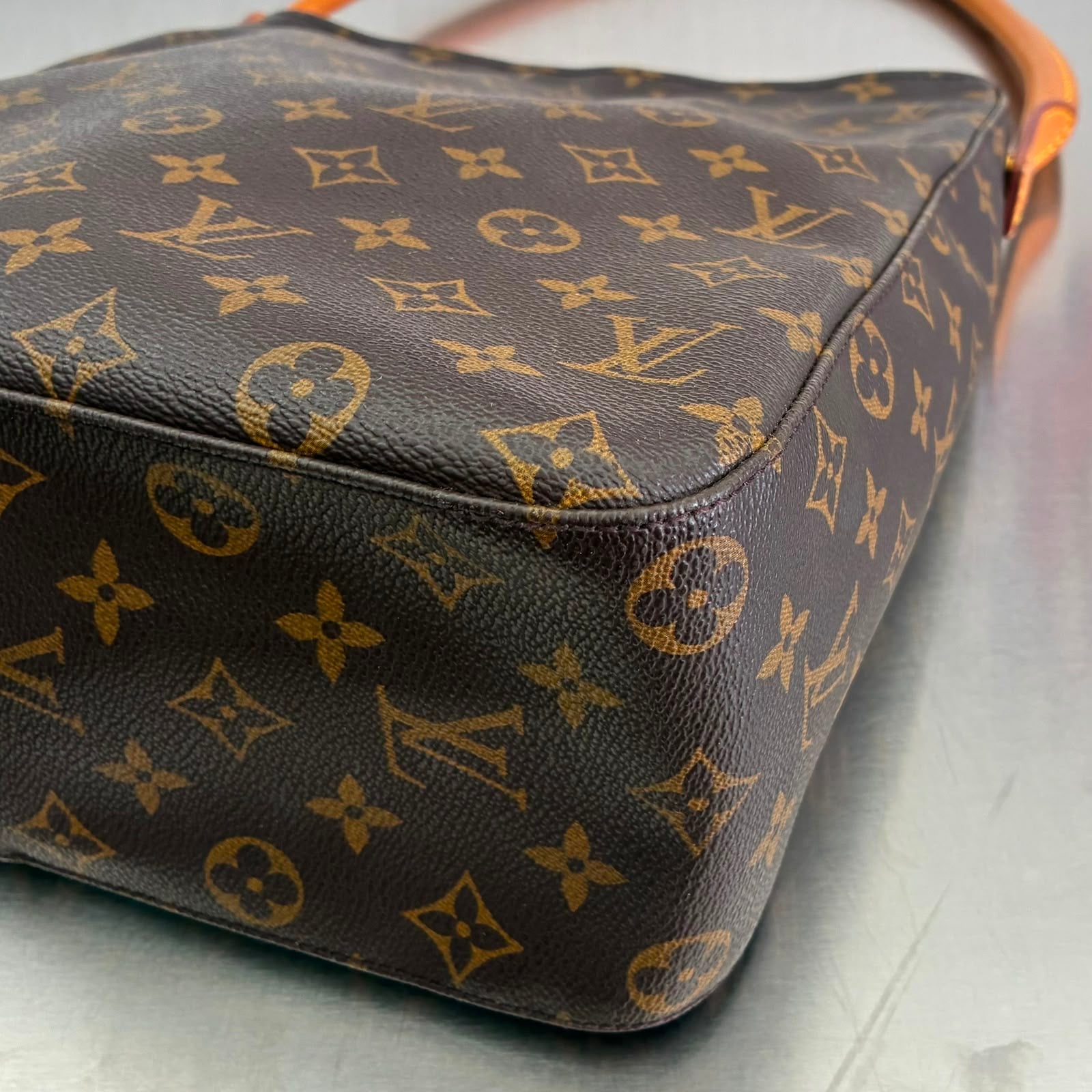 Louis Vuitton Looping GM Monogram