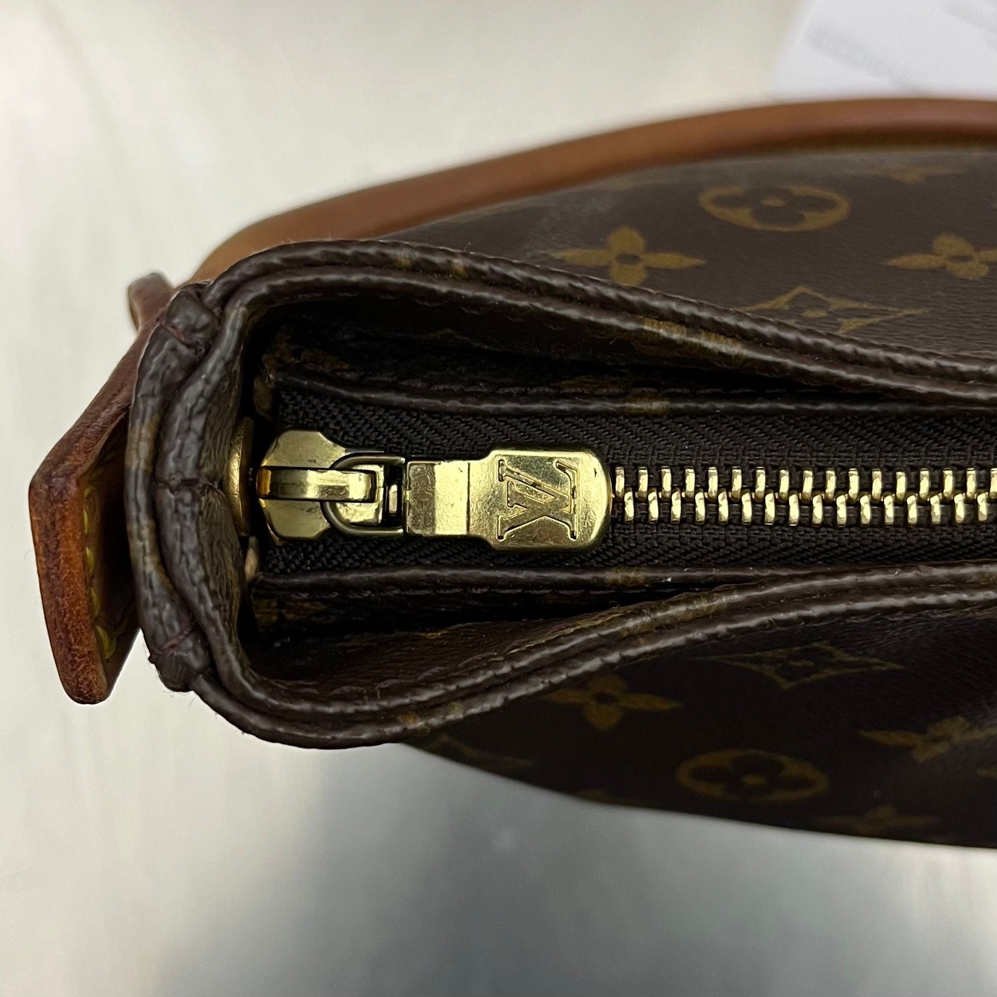 Louis Vuitton Looping GM Monogram