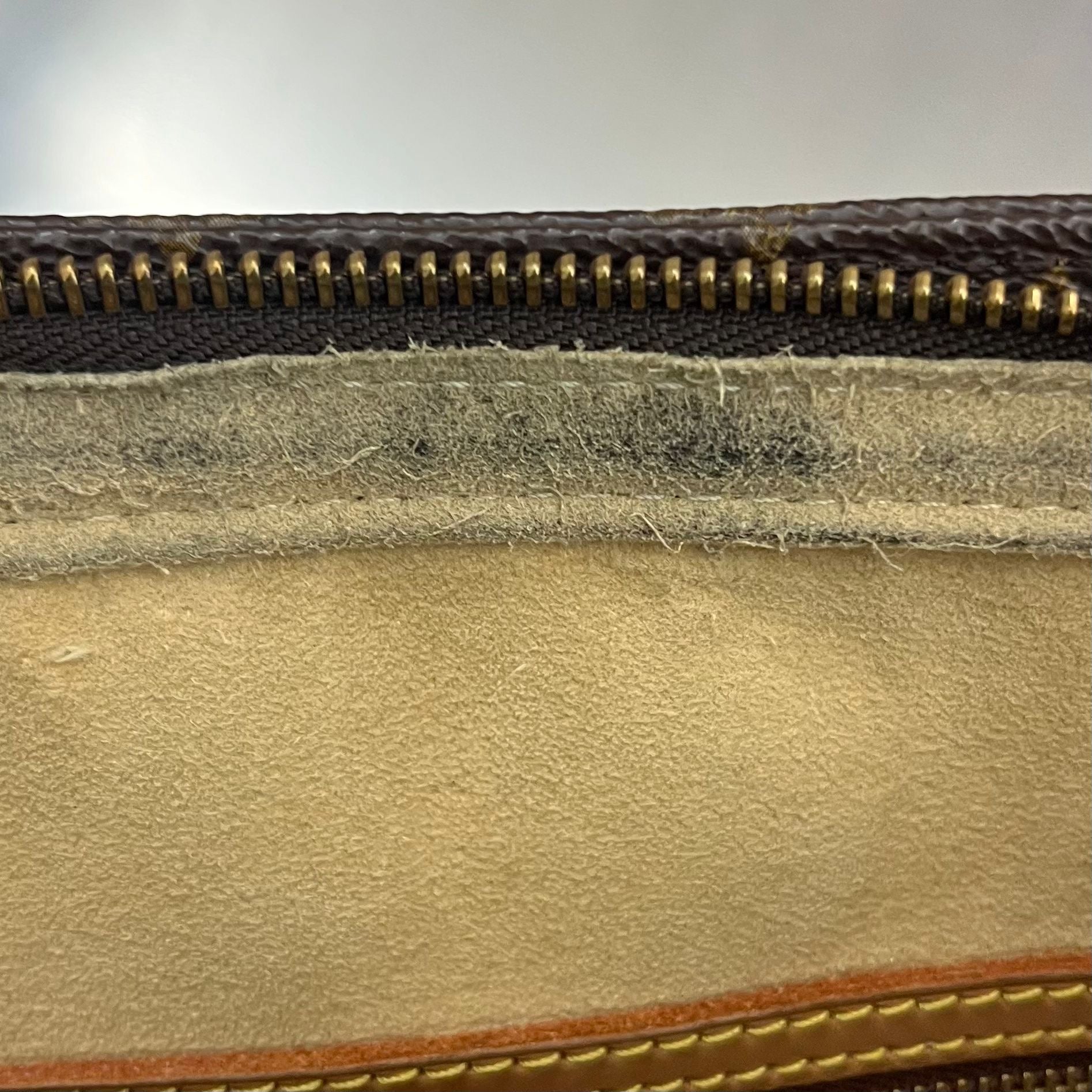 Louis Vuitton Looping GM Monogram