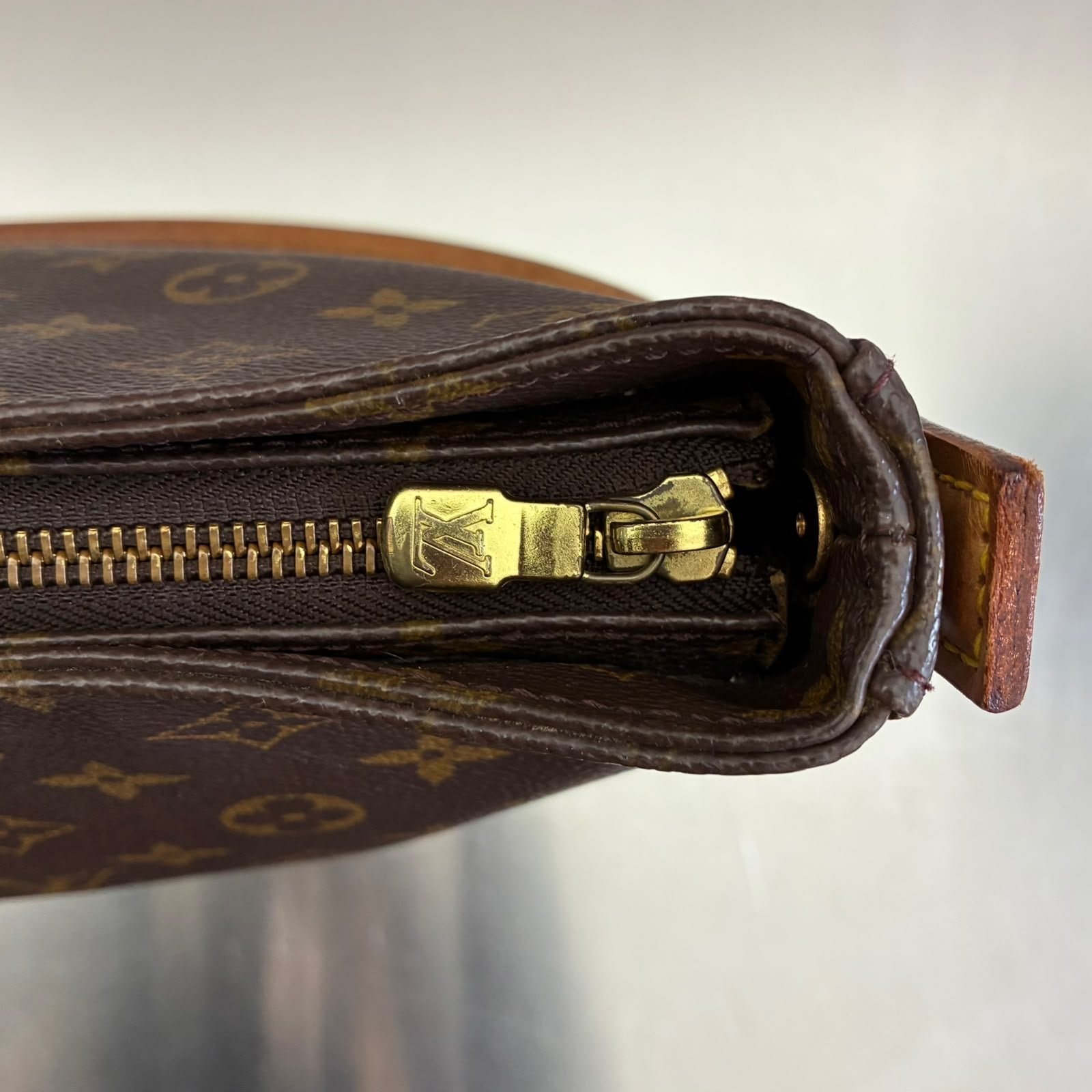 Louis Vuitton Looping GM Monogram