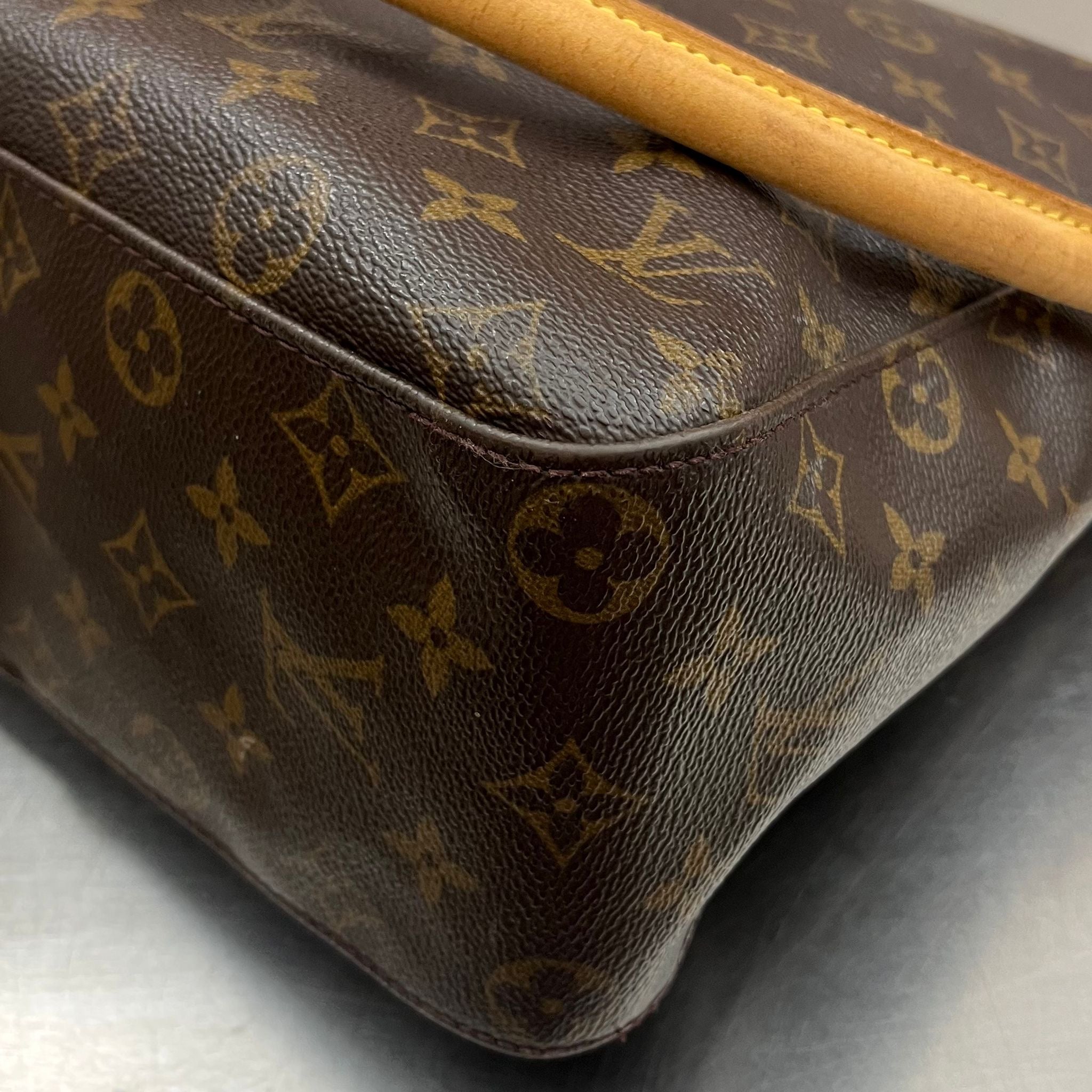 Louis Vuitton Looping GM Monogram