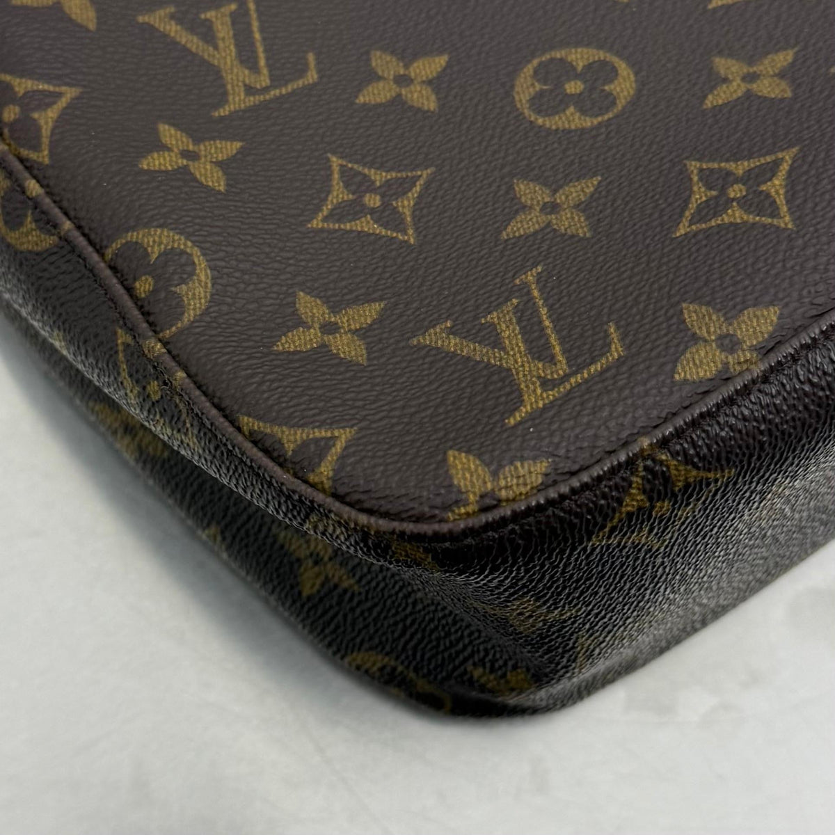 Louis Vuitton Looping MM Monogram