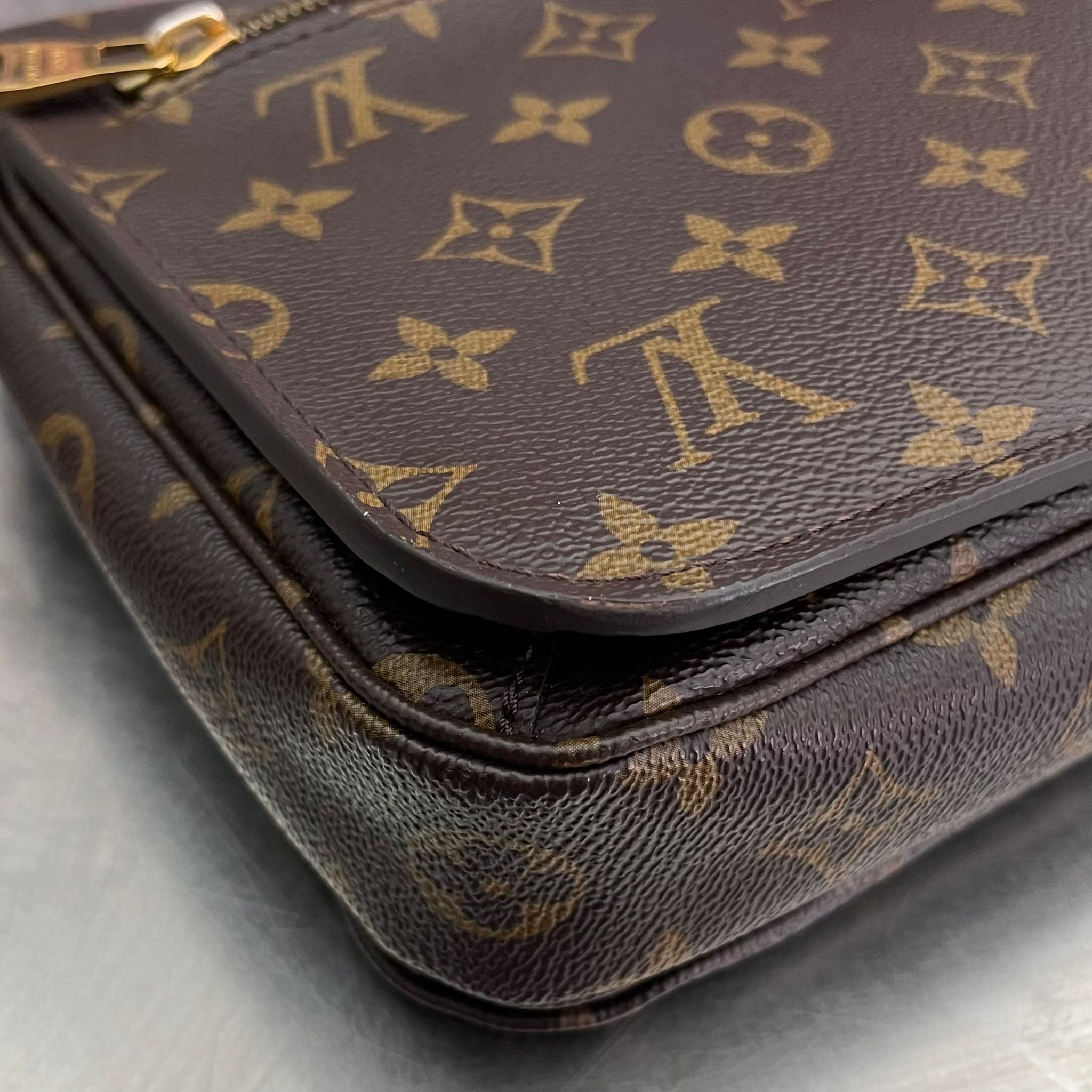 Louis Vuitton Metis Monogram