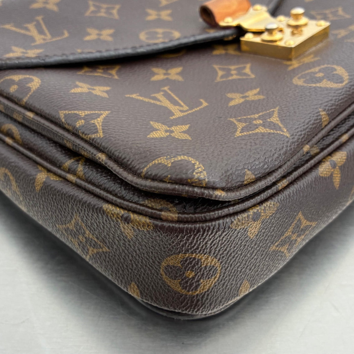 Louis Vuitton Metis Monogram