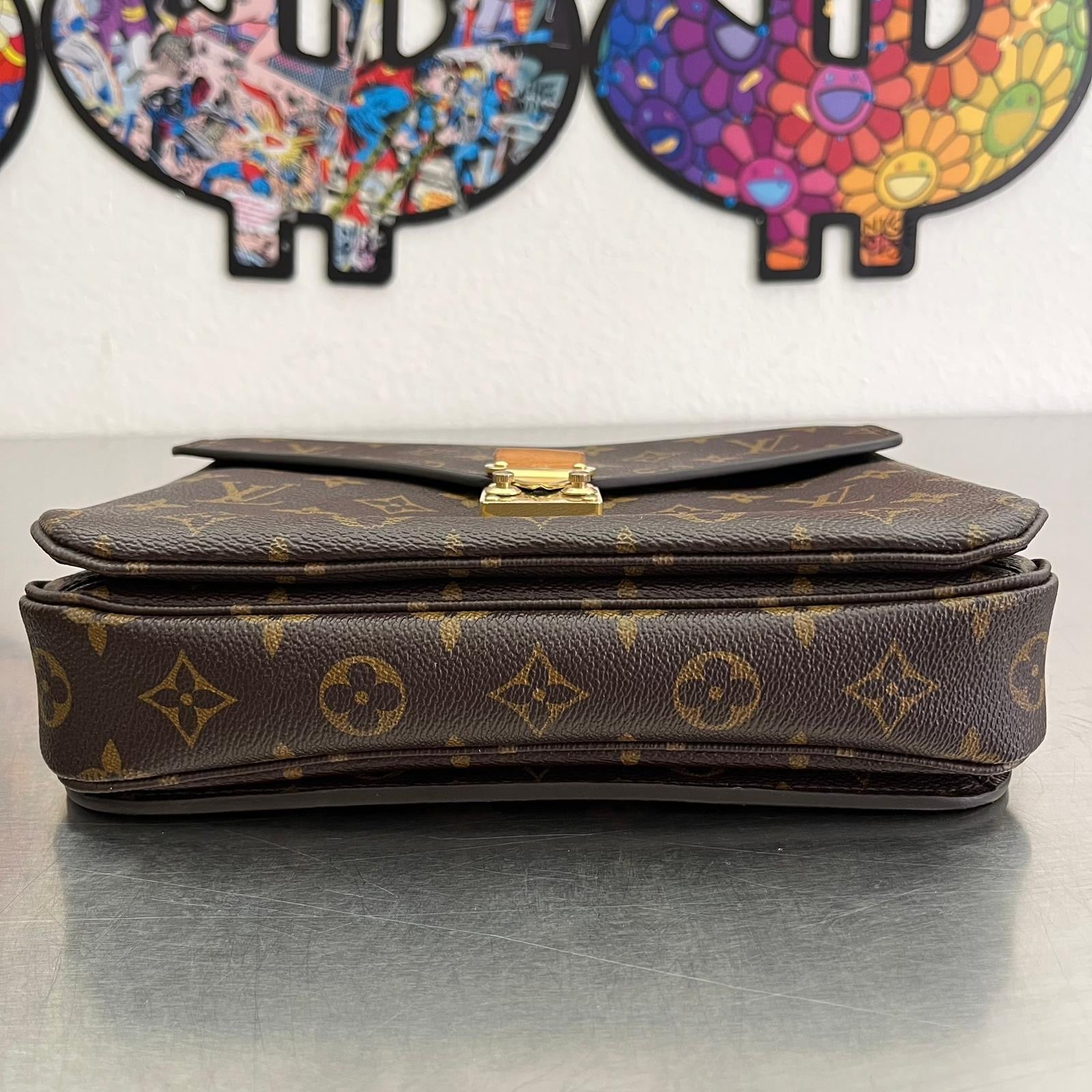 Louis Vuitton Metis Monogram