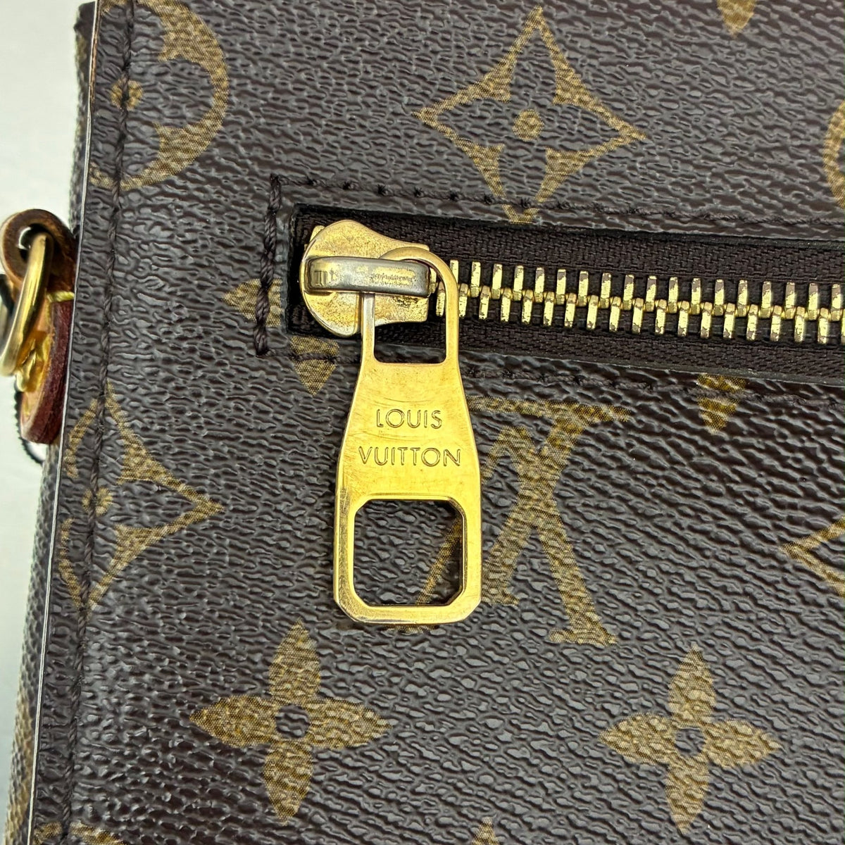 Louis Vuitton Metis Monogram