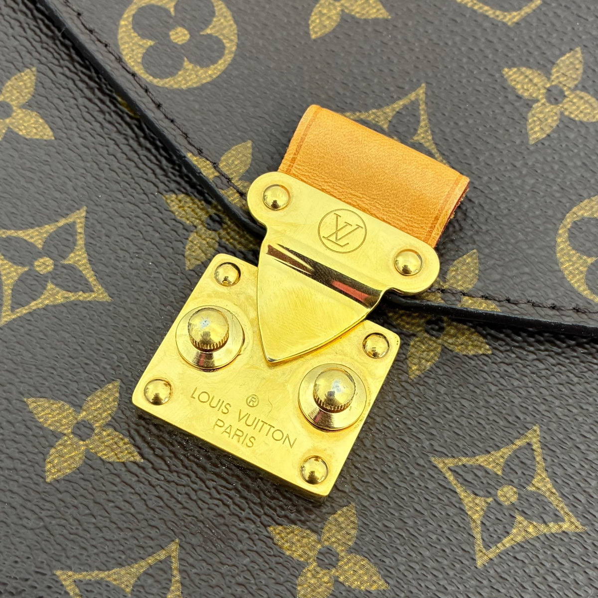 Louis Vuitton Metis Monogram
