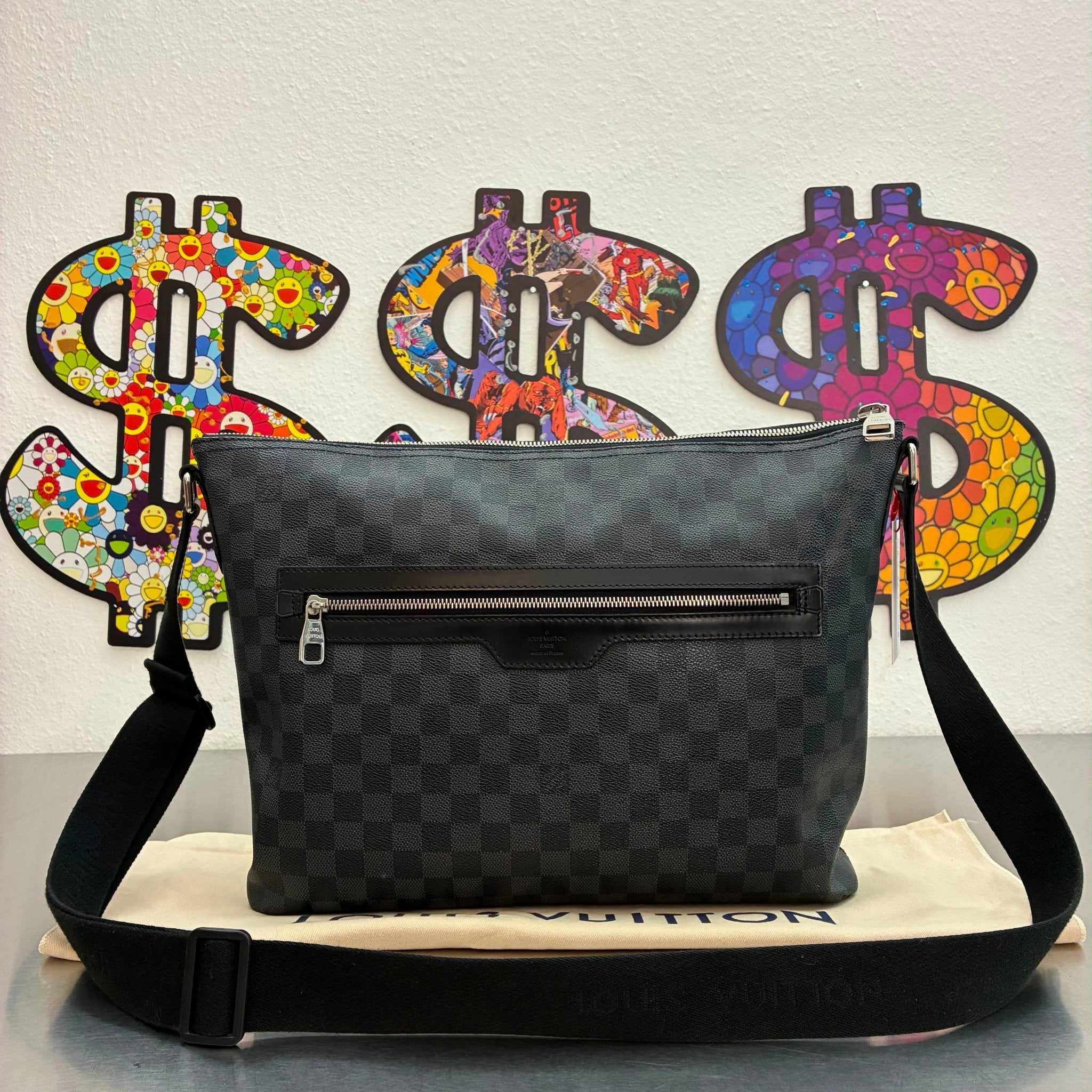 Louis Vuitton Mick GM Damier Graphite
