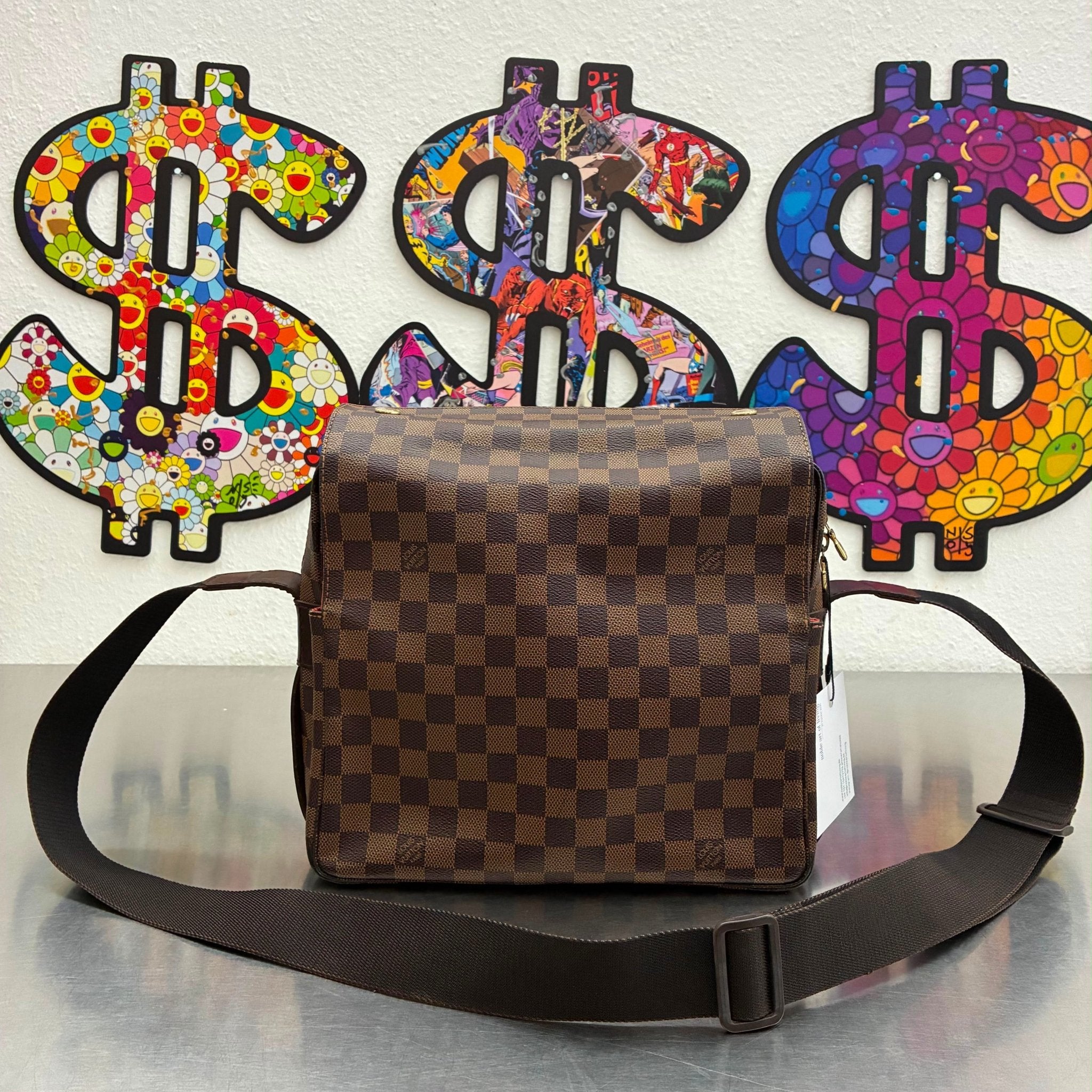 Louis Vuitton Naviglio Messenger Damier Ebene