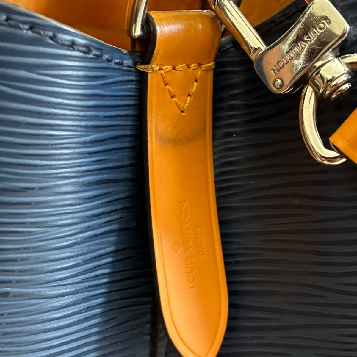 Louis Vuitton Néo Noé BB Epi