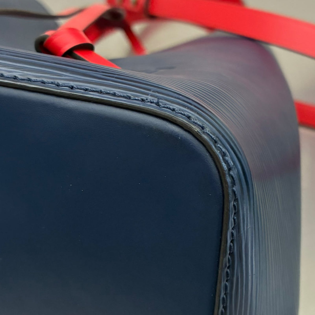 Louis Vuitton Néo Noé MM Epi