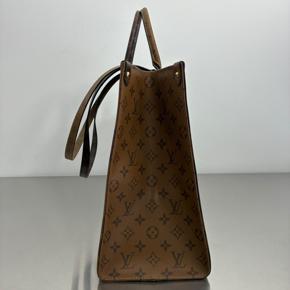 Louis Vuitton OnTheGo GM