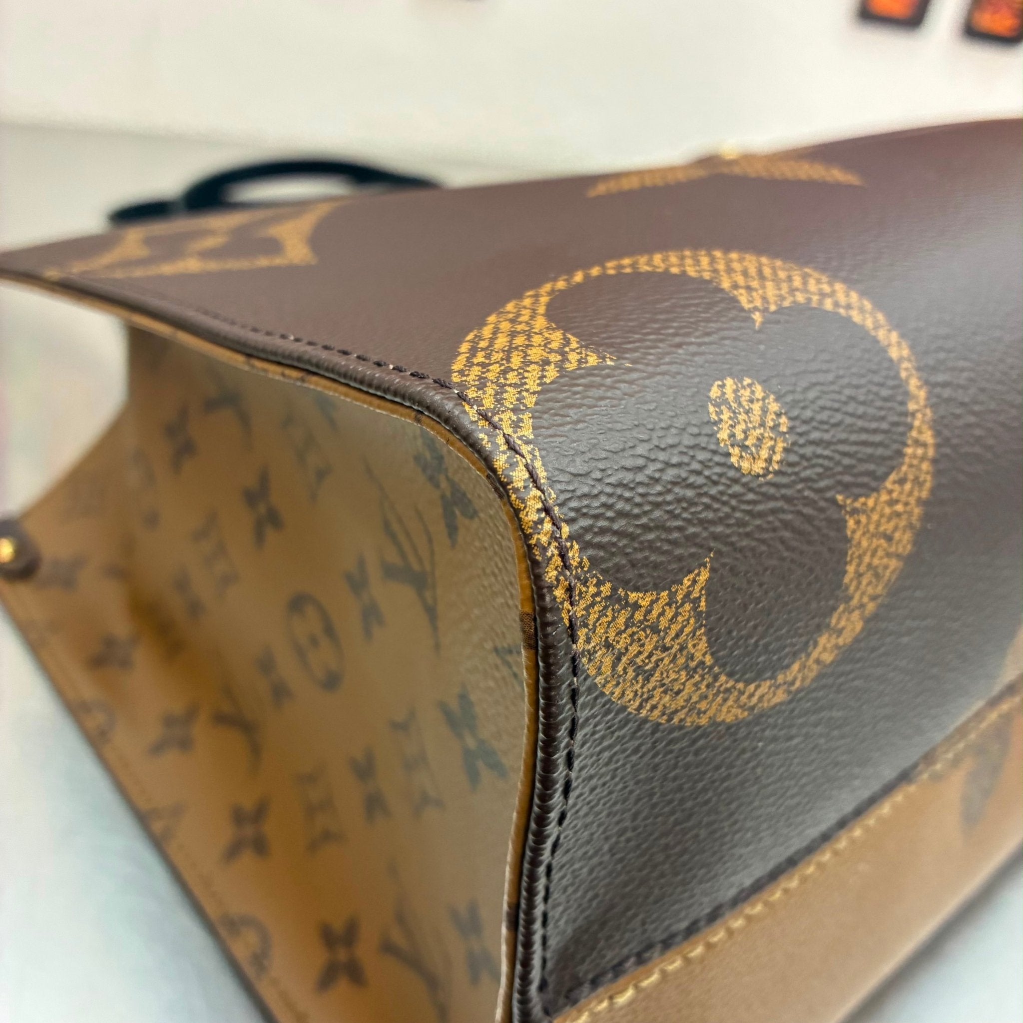 Louis Vuitton OnTheGo MM
