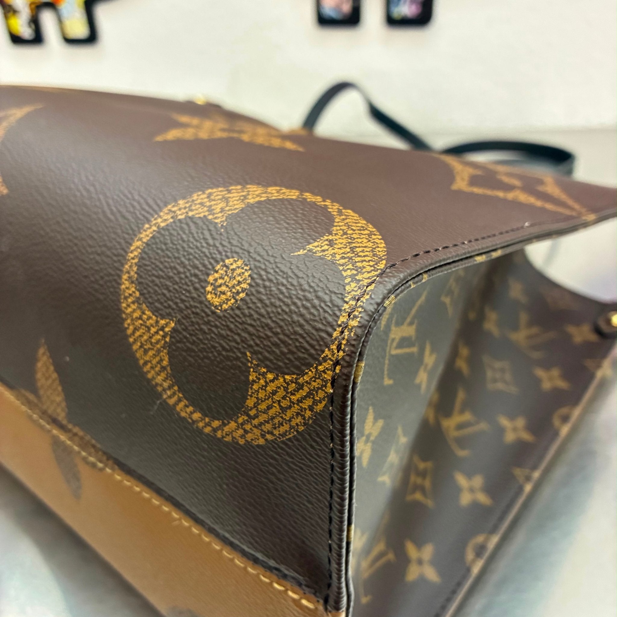 Louis Vuitton OnTheGo MM