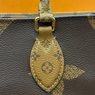Louis Vuitton OnTheGo MM