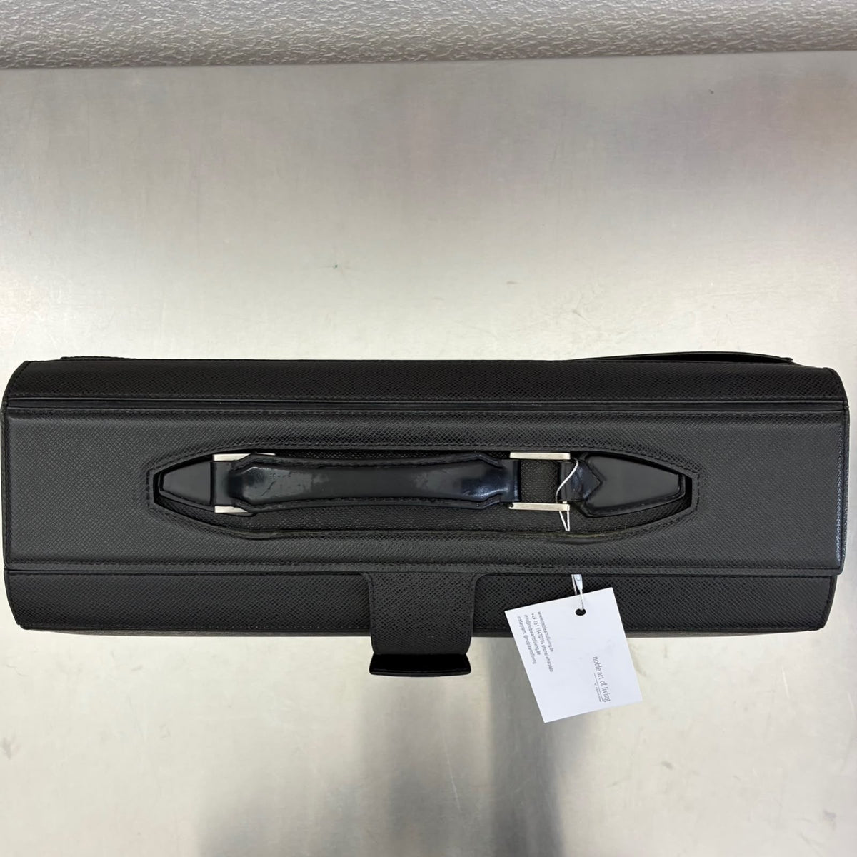Louis Vuitton Oural Pilot Case Taiga