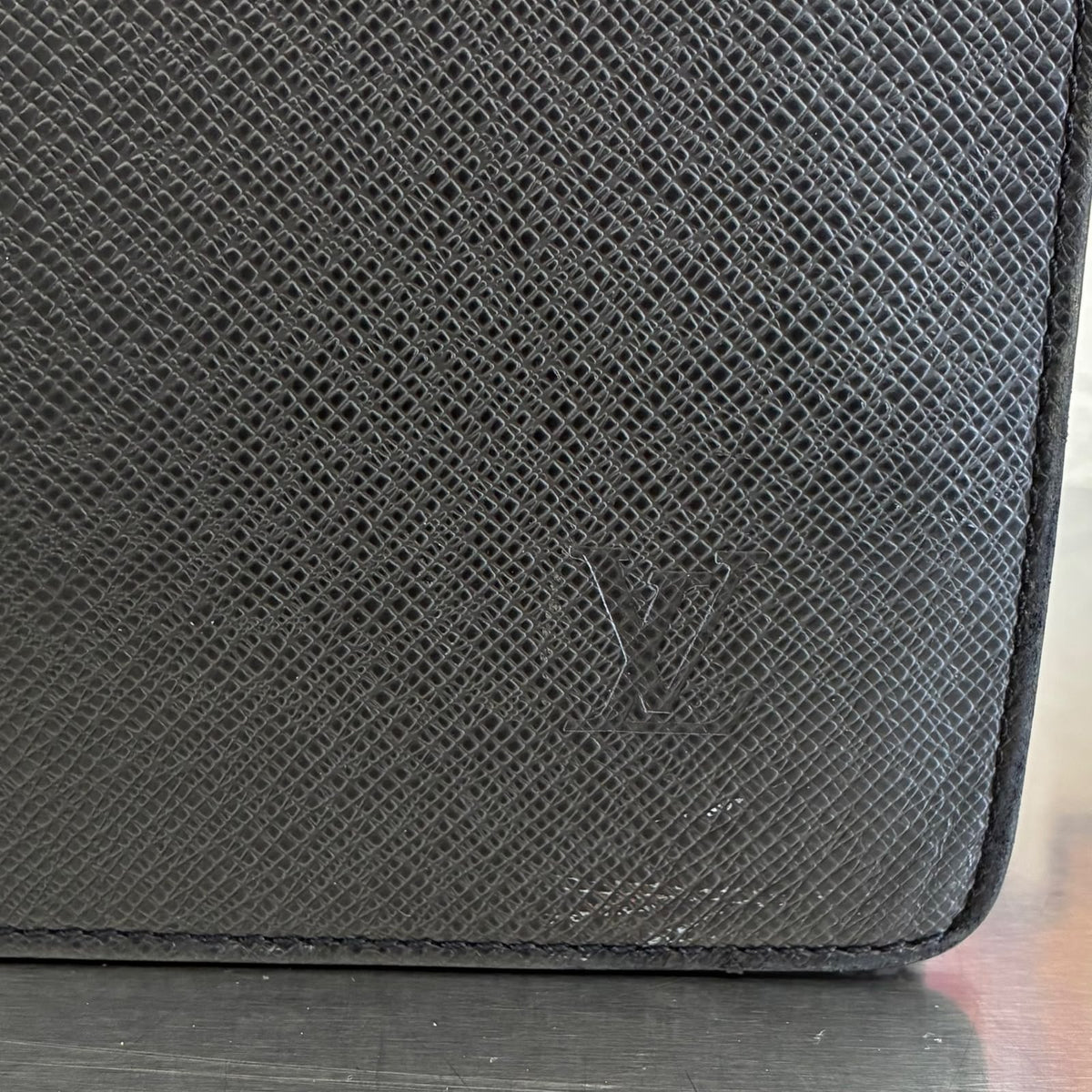 Louis Vuitton Oural Pilot Case Taiga