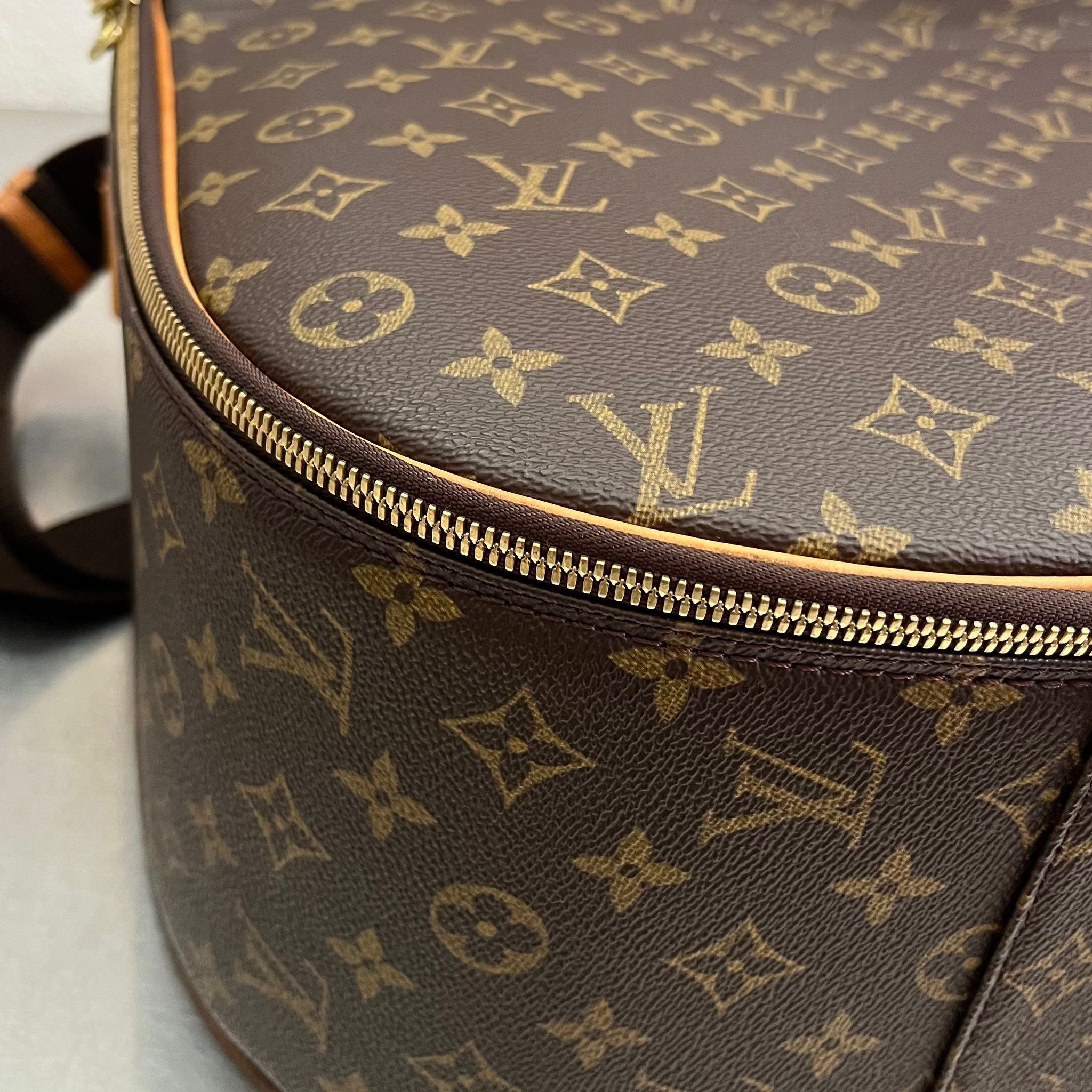 Louis Vuitton Packall GM