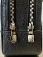 Louis Vuitton Pavel Taiga Leder
