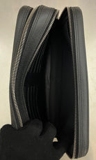 Louis Vuitton Pavel Taiga Leder