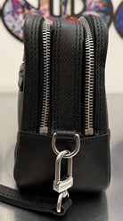 Louis Vuitton Pavel Taiga Leder