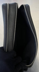 Louis Vuitton Pavel Taiga Leder