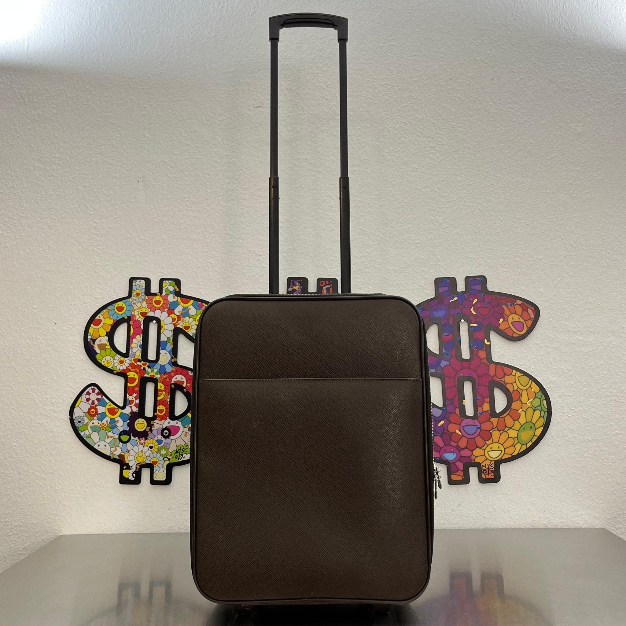 Louis Vuitton Pegase 45 Taiga Grizzly